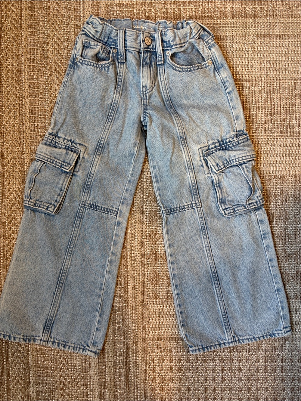 Oldnavy Light Wash Cargo Jeans for girls- Classic Utility Style